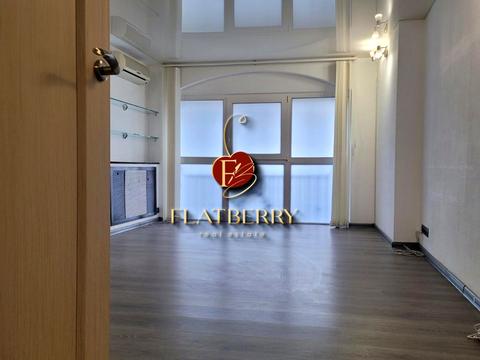 комерційна за адресою Академіка Богомольця вул., 5