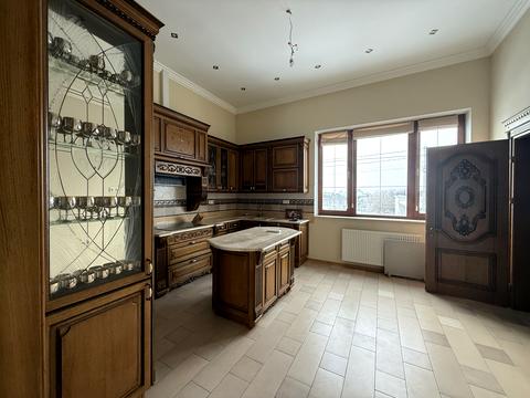 будинок за адресою Київська вул.