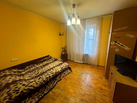 квартира за адресою В'ячеслава Чорновола вул., 8