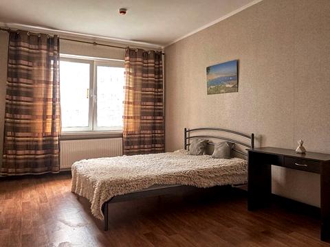 квартира за адресою Софії Русової вул., 1