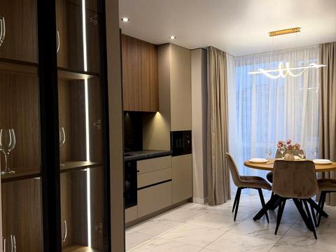 квартира за адресою Степана Бандери вул., 77-Б