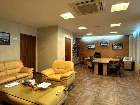 комерційна за адресою Одеса, Літературна вул., 1а