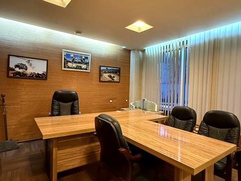 комерційна за адресою Одеса, Літературна вул., 1а