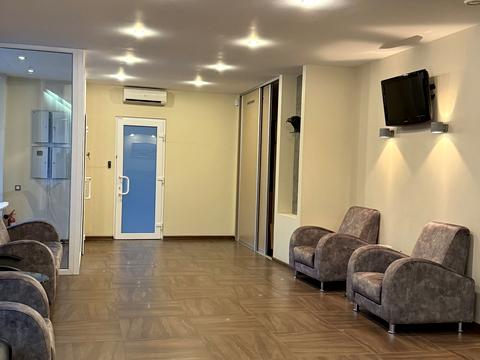 комерційна за адресою Одеса, Літературна вул., 1а