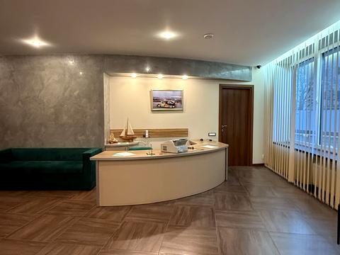 комерційна за адресою Одеса, Літературна вул., 1а