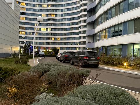 комерційна за адресою Одеса, Літературна вул., 1а