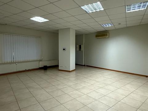 комерційна за адресою Літературна вул., 1а