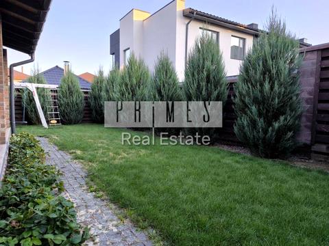 будинок за адресою Зарічна вул.