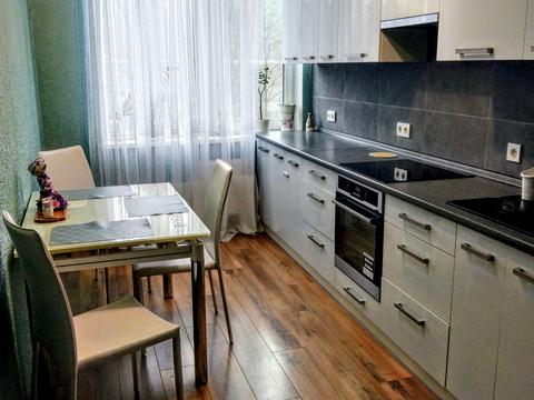 квартира за адресою Володимира Наумовича вул. (Антонова-Овсієнка), 4