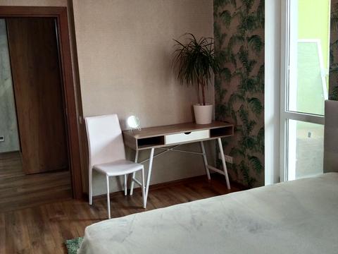 квартира за адресою Володимира Наумовича вул. (Антонова-Овсієнка), 4