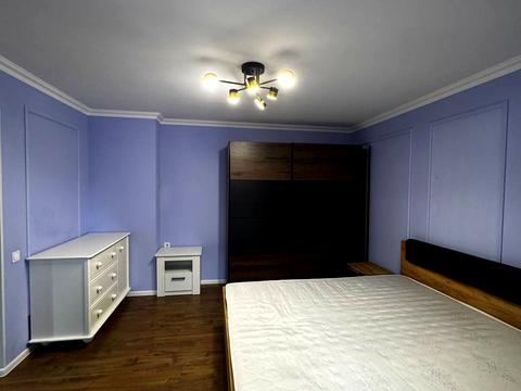 квартира за адресою Степана Бандери вул. (Миколи Ватутіна), 4