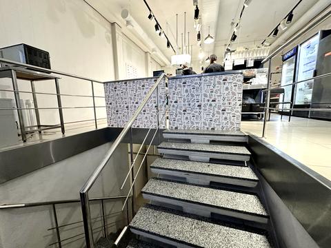 комерційна за адресою Науки просп. (Гагаріна), 90