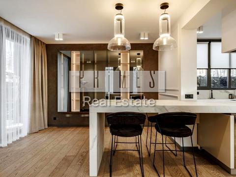 будинок за адресою смт. Козин, Берегова вул.