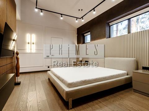 будинок за адресою смт. Козин, Берегова вул.