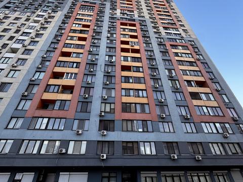 квартира за адресою Богатирська вул., 6-А