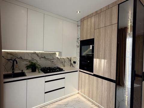 квартира за адресою 24 Серпня вул., (Будинок 12)