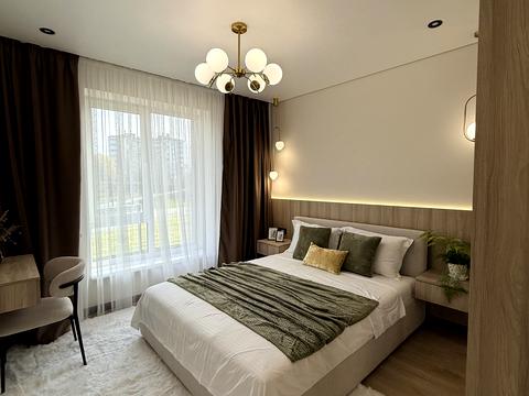 квартира за адресою 24 Серпня вул., (Будинок 12)