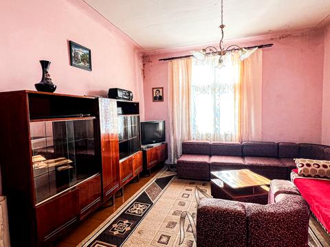 квартира по адресу Василя Симоненка ул., 1