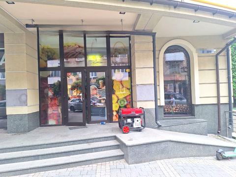 комерційна за адресою Гетьмана Мазепи вул., 13 а