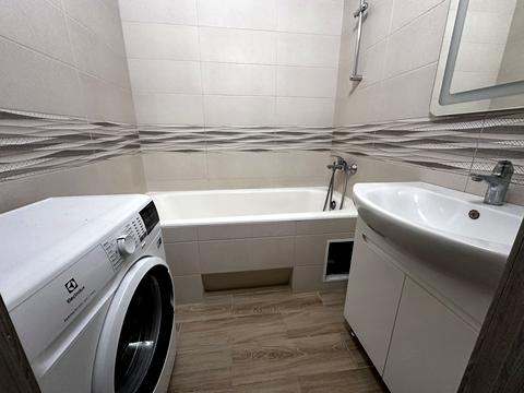 квартира за адресою Київ, Анни Ахматової вул., 14-Б