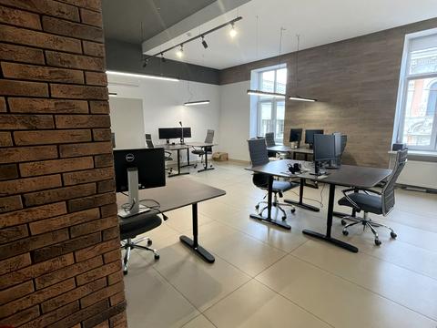 комерційна за адресою Львів, Миколи Вороного вул., 3