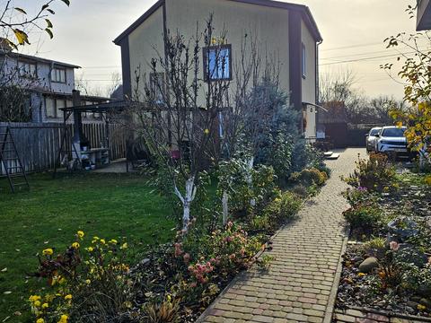 будинок за адресою смт. Слобожанське, Зоря