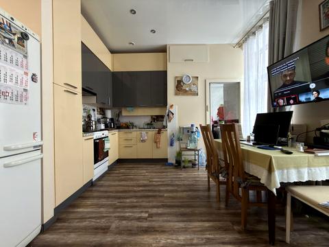 квартира за адресою Івана Верхратського вул., 5