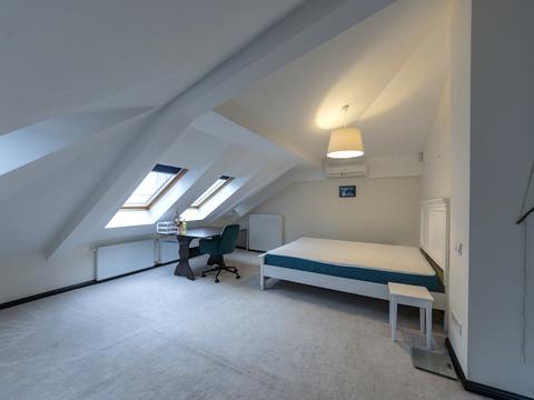 квартира за адресою Ярославів Вал вул., 11