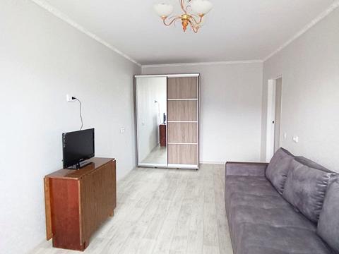 квартира за адресою Космонавтів вул., 142