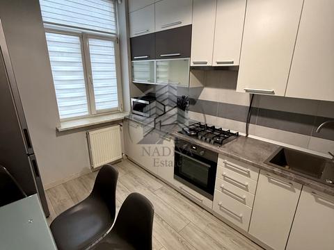 квартира за адресою Львів, Марка Вовчка вул., 4