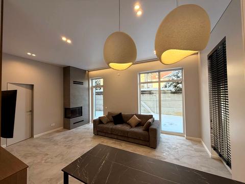 будинок за адресою Перемоги