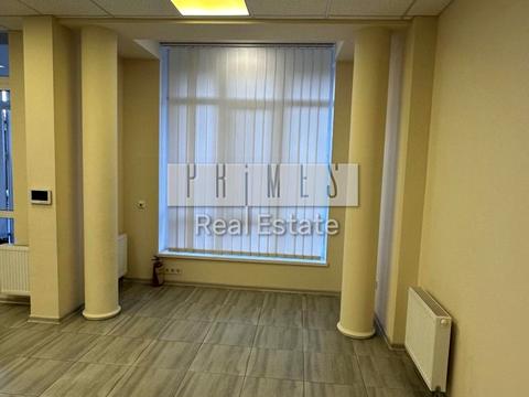 комерційна за адресою Михайла Максимовича вул. (Онуфрія Трутенка), 3-Г