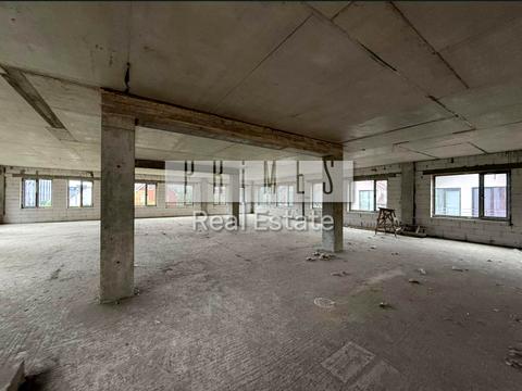 комерційна за адресою Райдужна вул., 64