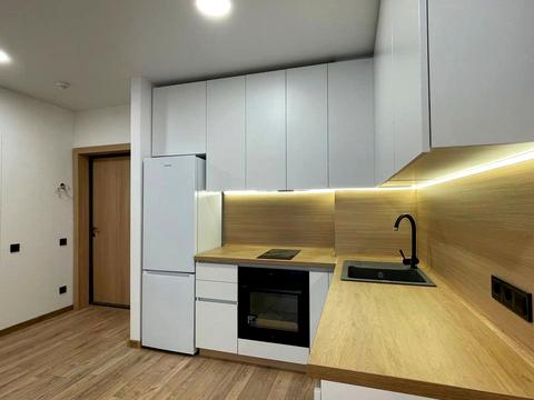 квартира за адресою Космічна вул., 5