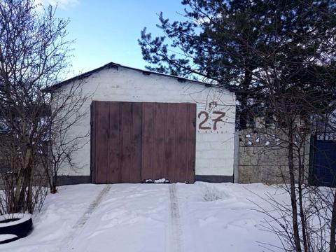 будинок за адресою Центральна, 9