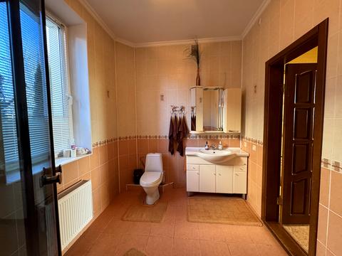 будинок за адресою Степана Бандери вул.