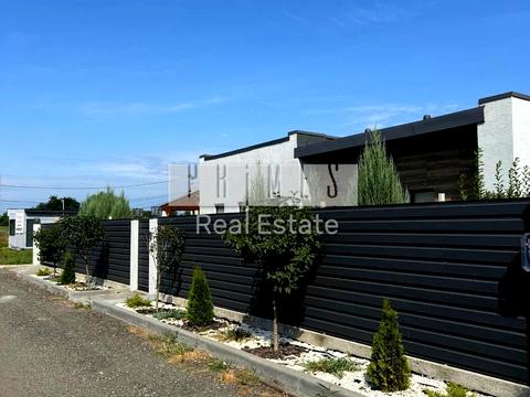 будинок за адресою Мельника