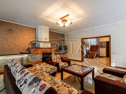 будинок за адресою с. Лебедівка, Набережна вул., 11