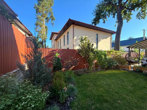 будинок за адресою Щаслива