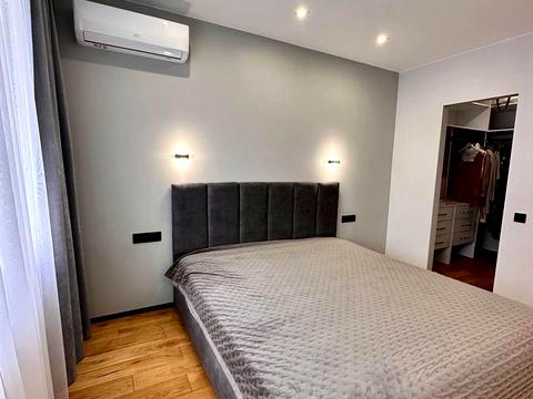 квартира за адресою Височана вул., 18