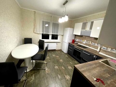 квартира за адресою Київ, Академіка Глушкова просп., 9-Є