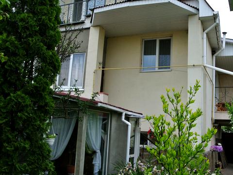 будинок за адресою Польова