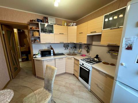 квартира за адресою Вадима Жукова вул. (Бєляєва), 4