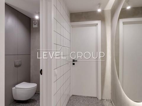 комерційна за адресою Воздвиженська вул., 60