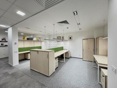 комерційна за адресою Спортивна пл., 3в