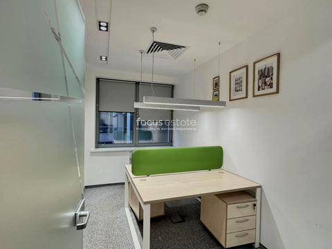 комерційна за адресою Спортивна пл., 3в