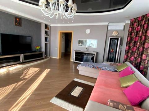 квартира за адресою Науки просп. (Леніна), 45/3 к1