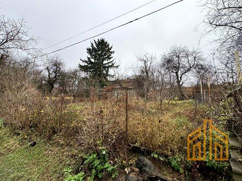 ділянка за адресою Червона