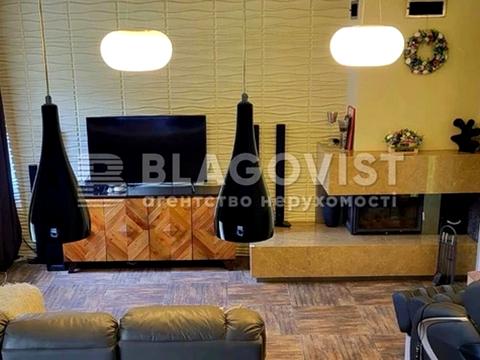 будинок за адресою незалежності, 1