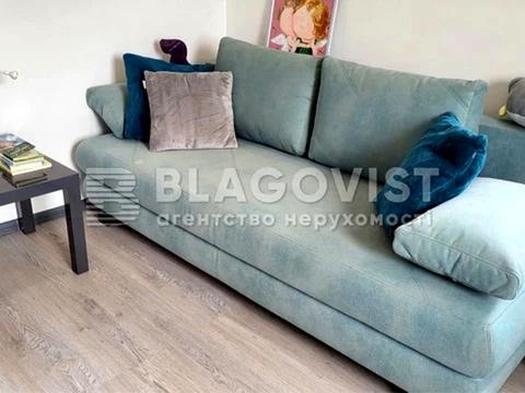 будинок за адресою незалежності, 1